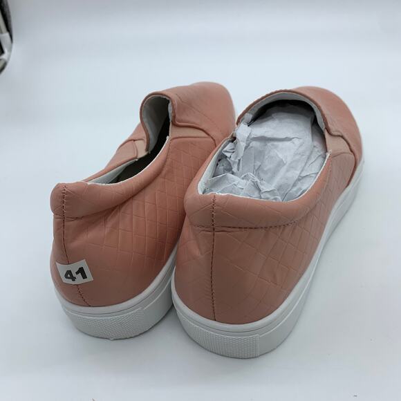 Pink Quilted Loafers Women Shoes Size 8.5 Slip On Closed Toe - Picture 3 of 7